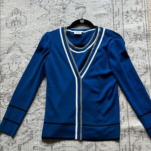 AKRIS Elegant Blue Cardigan set with White Accents
